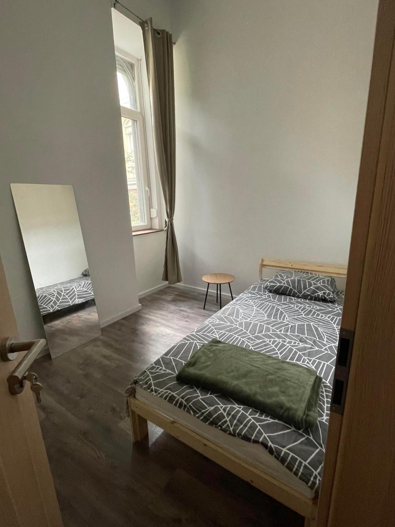 Nomad Rooms & Guesthouse Boedapest Buitenkant foto