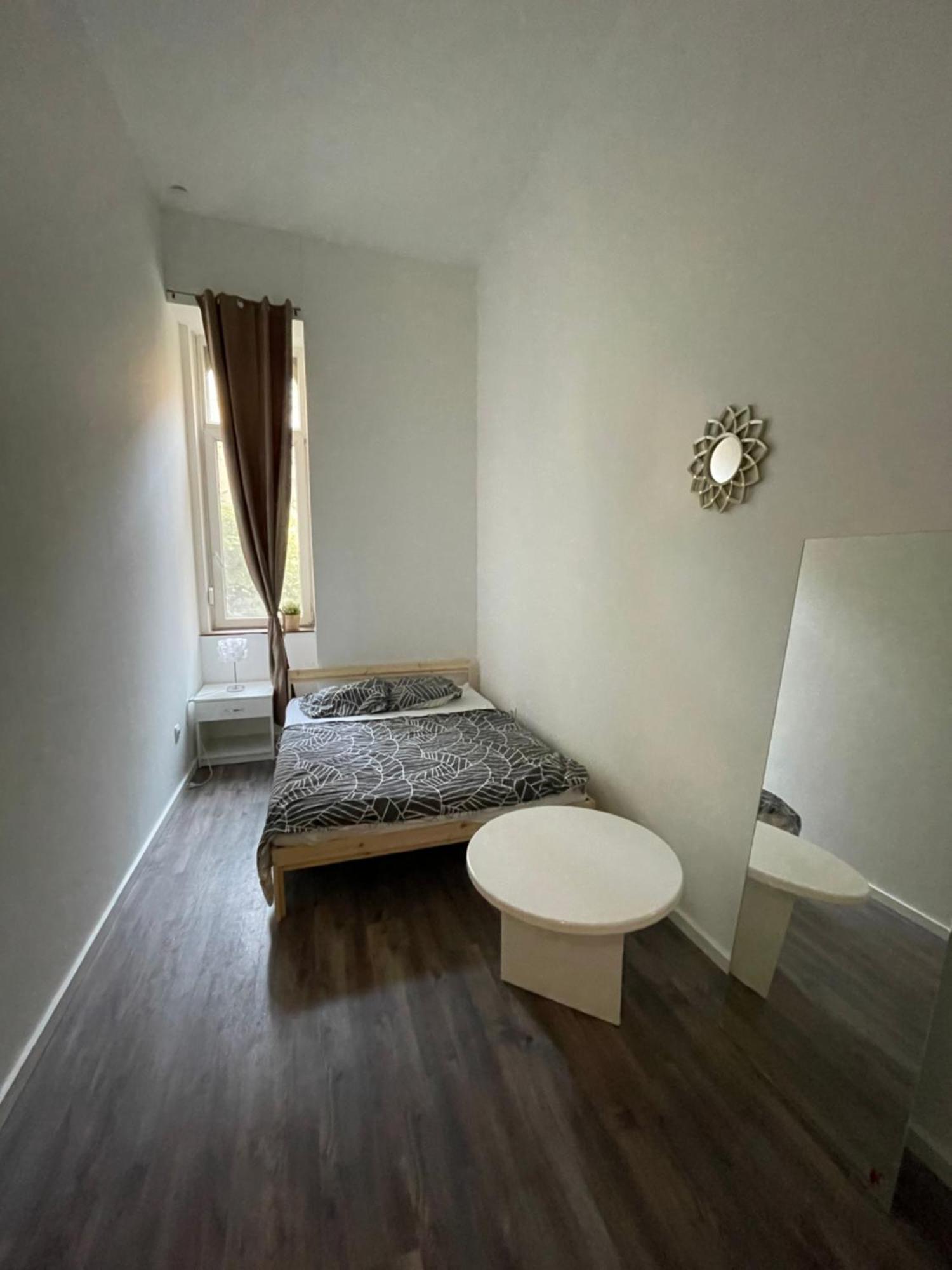 Nomad Rooms & Guesthouse Boedapest Buitenkant foto